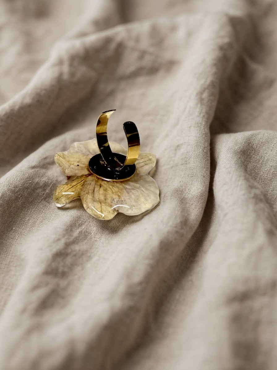 Bague orchidée blanc/mauve. Pièce unique A