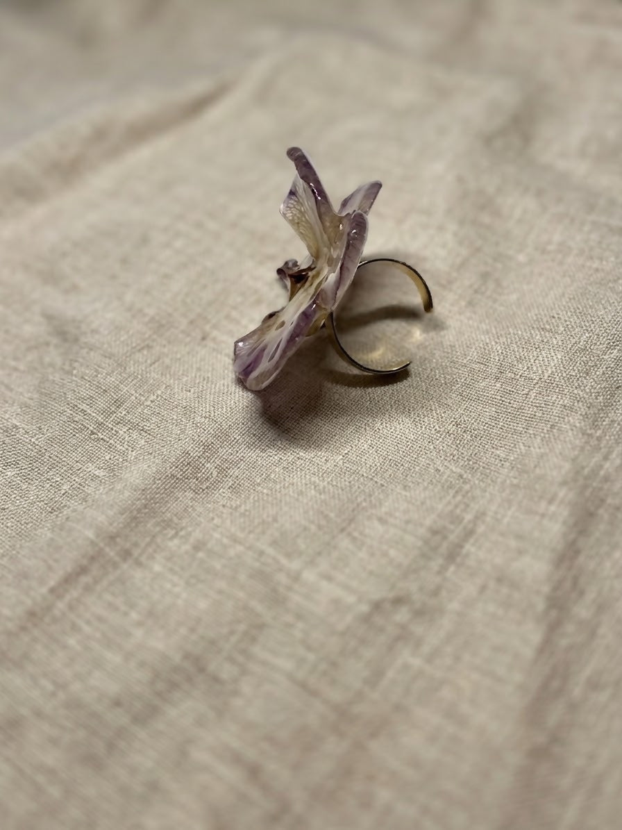 Bague orchidée mauve. Pièce unique B
