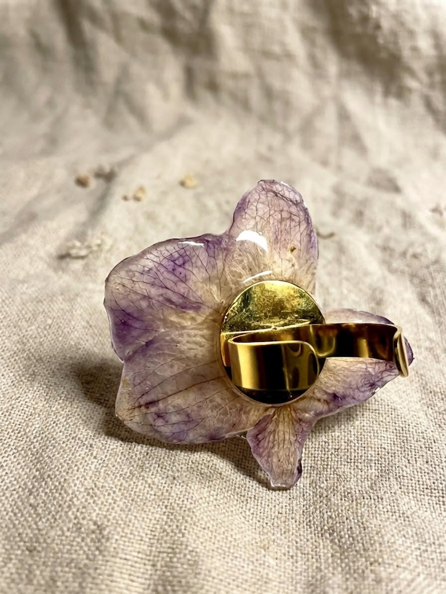 Bague orchidée mauve. Pièce unique B