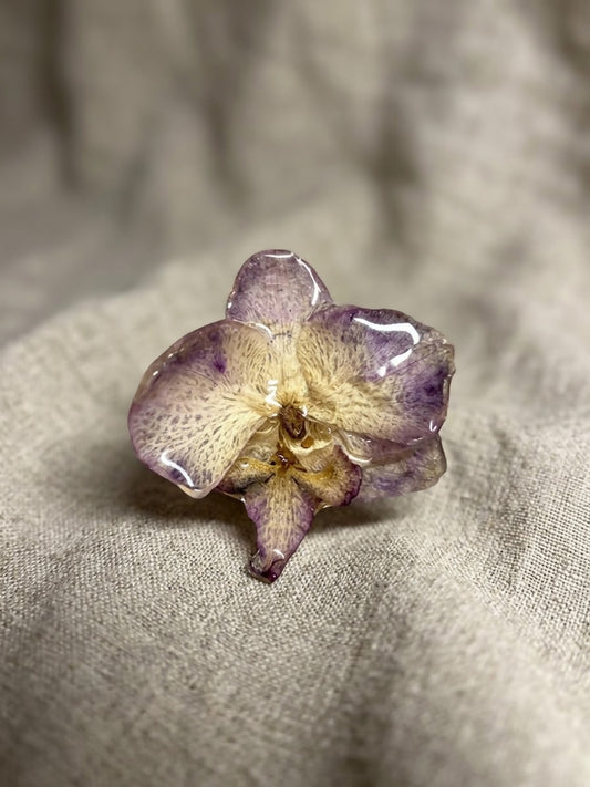 Bague orchidée mauve. Pièce unique B