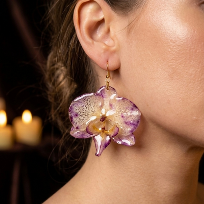 Boucle d'oreille orchidée mauve. Pièce B.