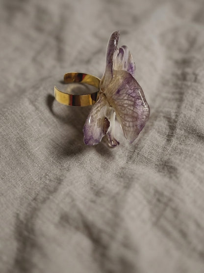 Bague orchidée mauve. Pièce unique B